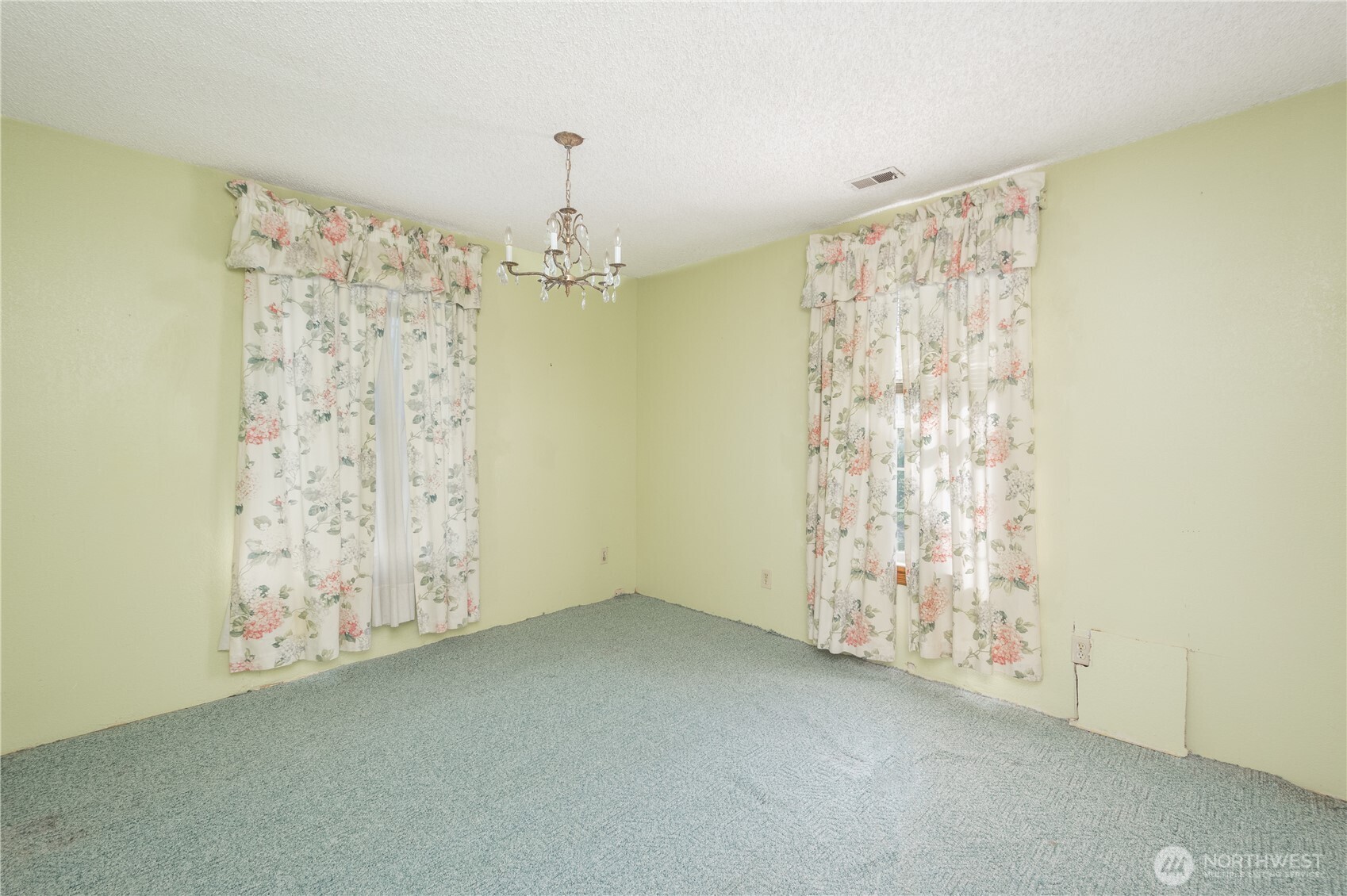 4121 N 18th Street , Tacoma, WA 98406