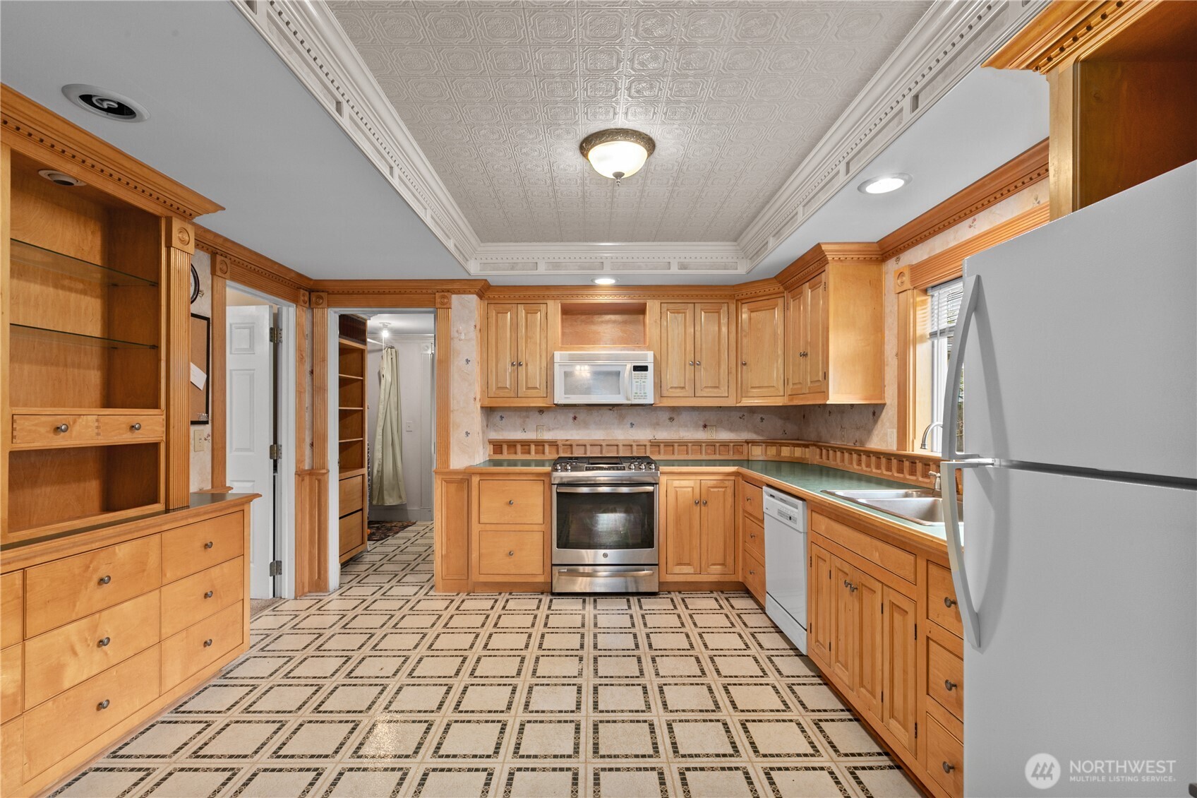 1108 18th Street , Anacortes, WA 98221
