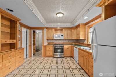 1108 18th Street , Anacortes, WA 98221 - Photo 8