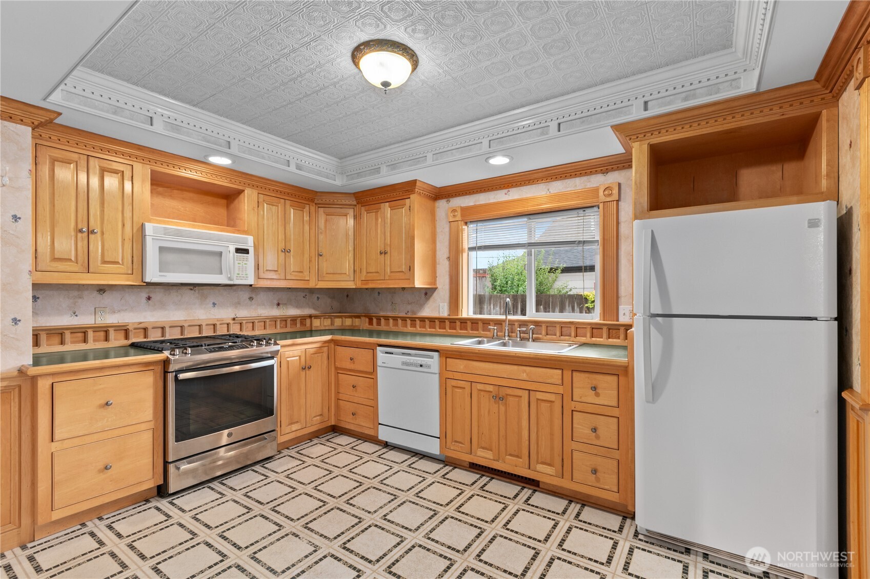 1108 18th Street , Anacortes, WA 98221