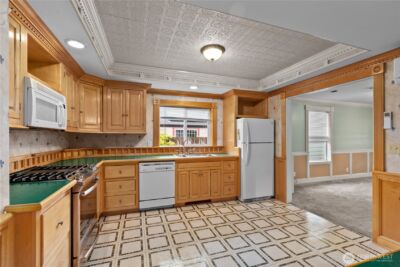 1108 18th Street , Anacortes, WA 98221 - Photo 10