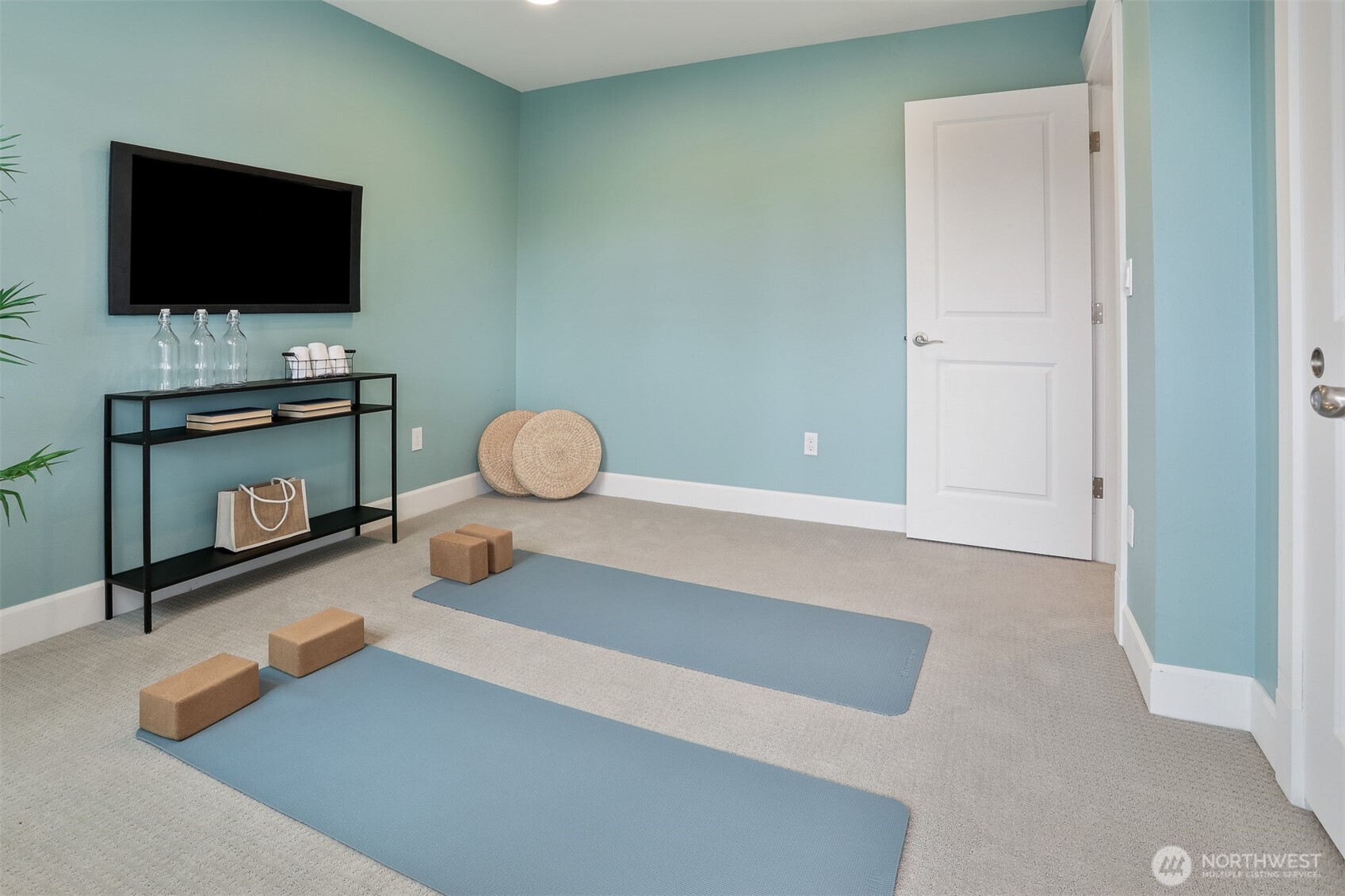 8050 29th Avenue NW, Seattle, WA 98117