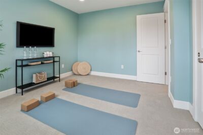 8050 29th Avenue NW, Seattle, WA 98117 - Photo 26