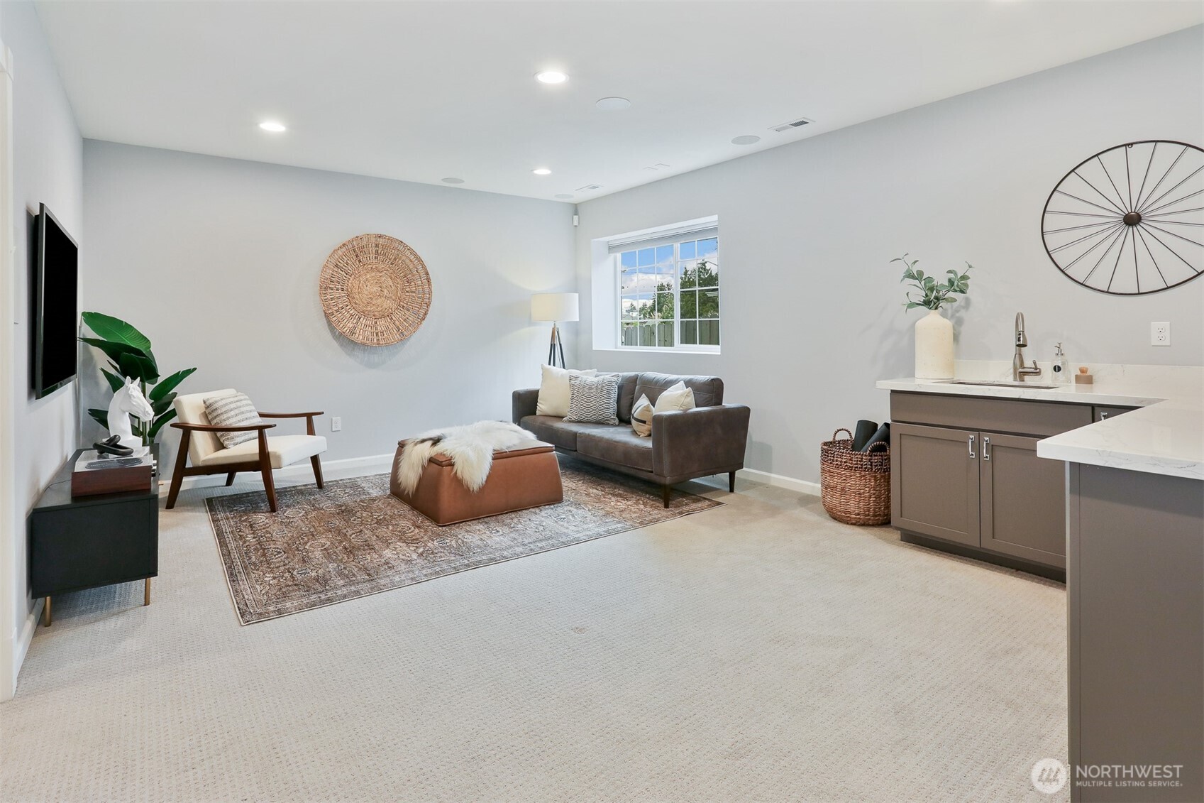 8050 29th Avenue NW, Seattle, WA 98117