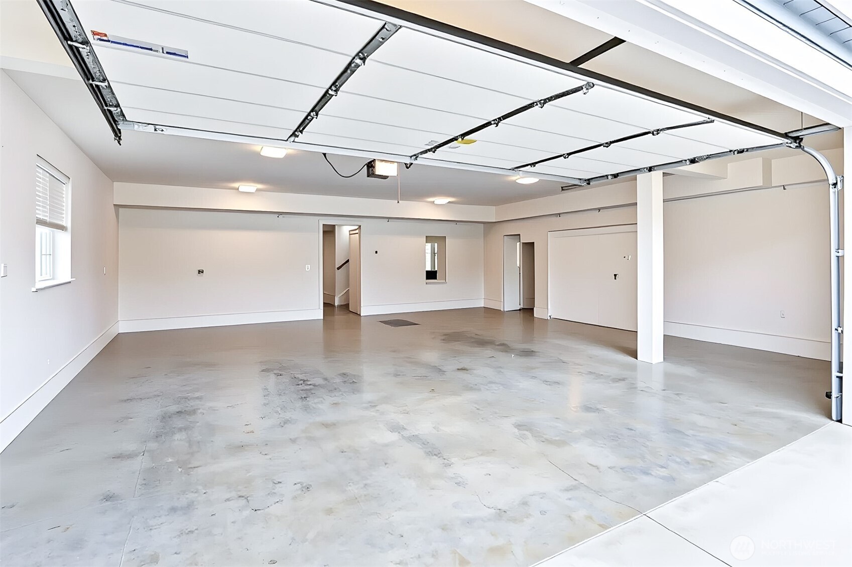 8050 29th Avenue NW, Seattle, WA 98117