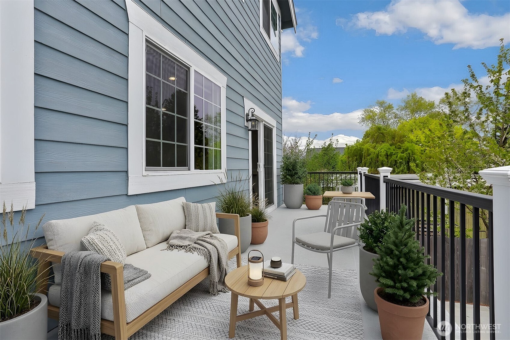 8050 29th Avenue NW, Seattle, WA 98117