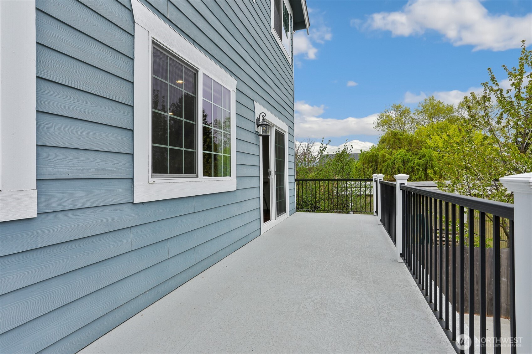 8050 29th Avenue NW, Seattle, WA 98117