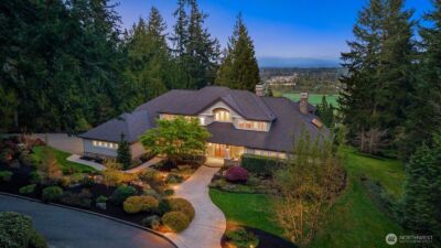 13748 242nd Avenue NE, Woodinville, WA 98077