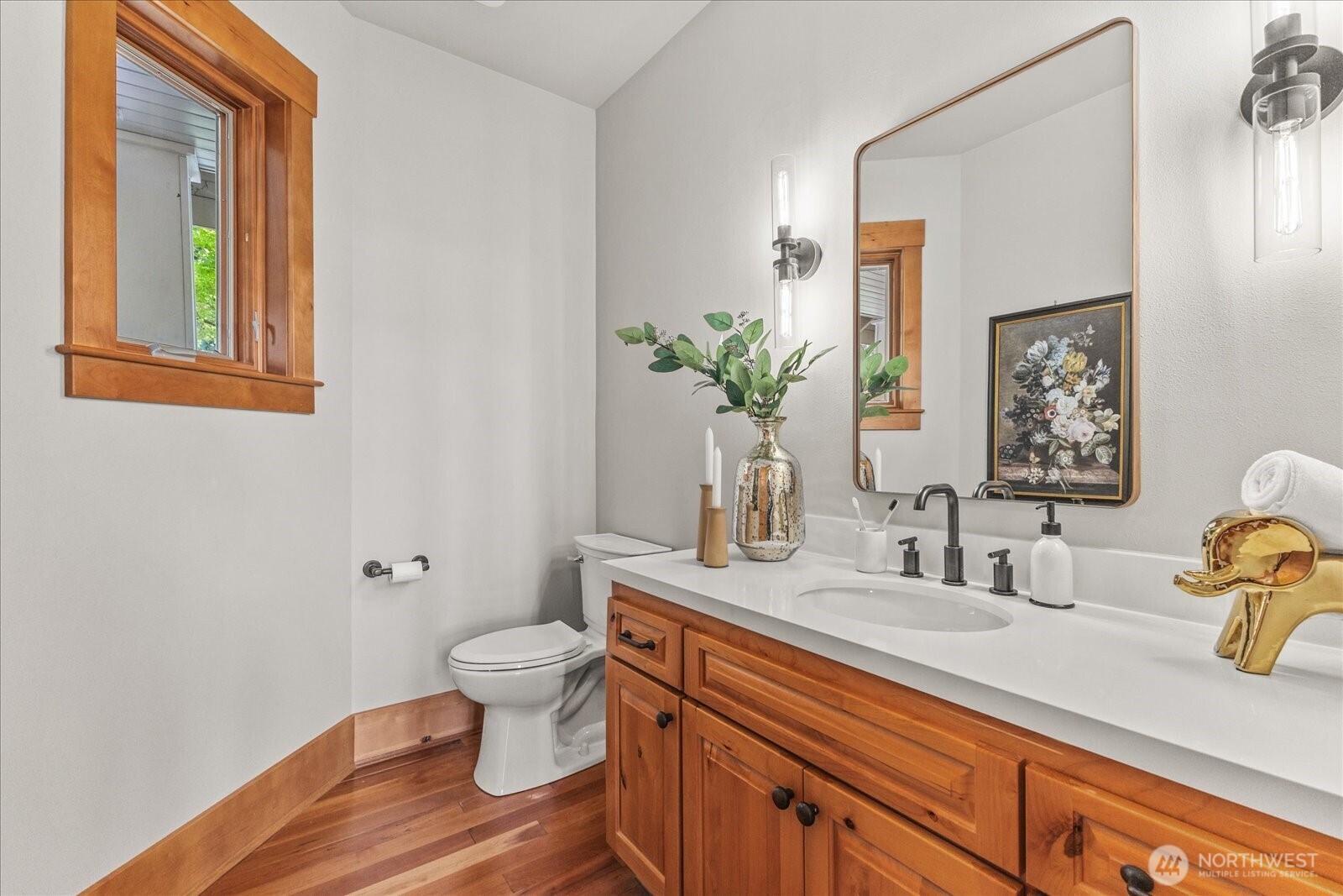 13748 242nd Avenue NE, Woodinville, WA 98077