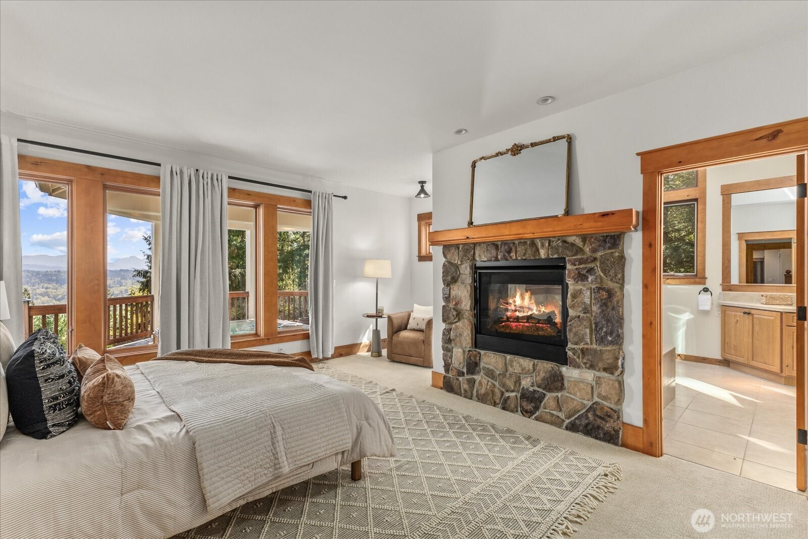13748 242nd Avenue NE, Woodinville, WA 98077
