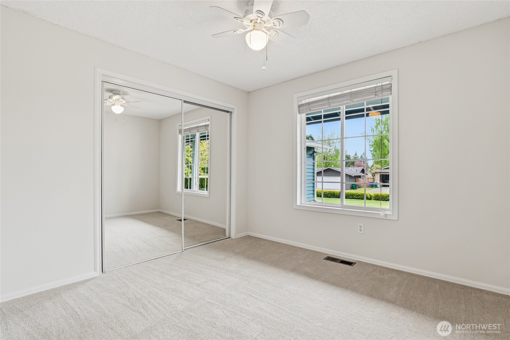 12018 NE 136th Place , Kirkland, WA 98034