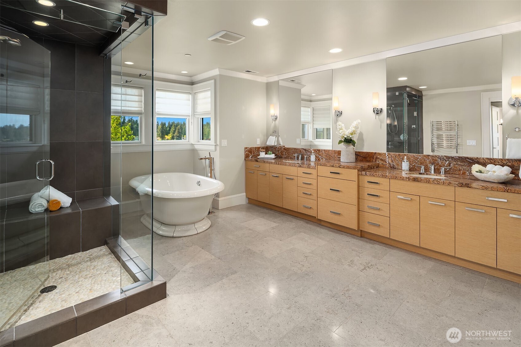 8910 NE 33rd Street , Yarrow Point, WA 98004