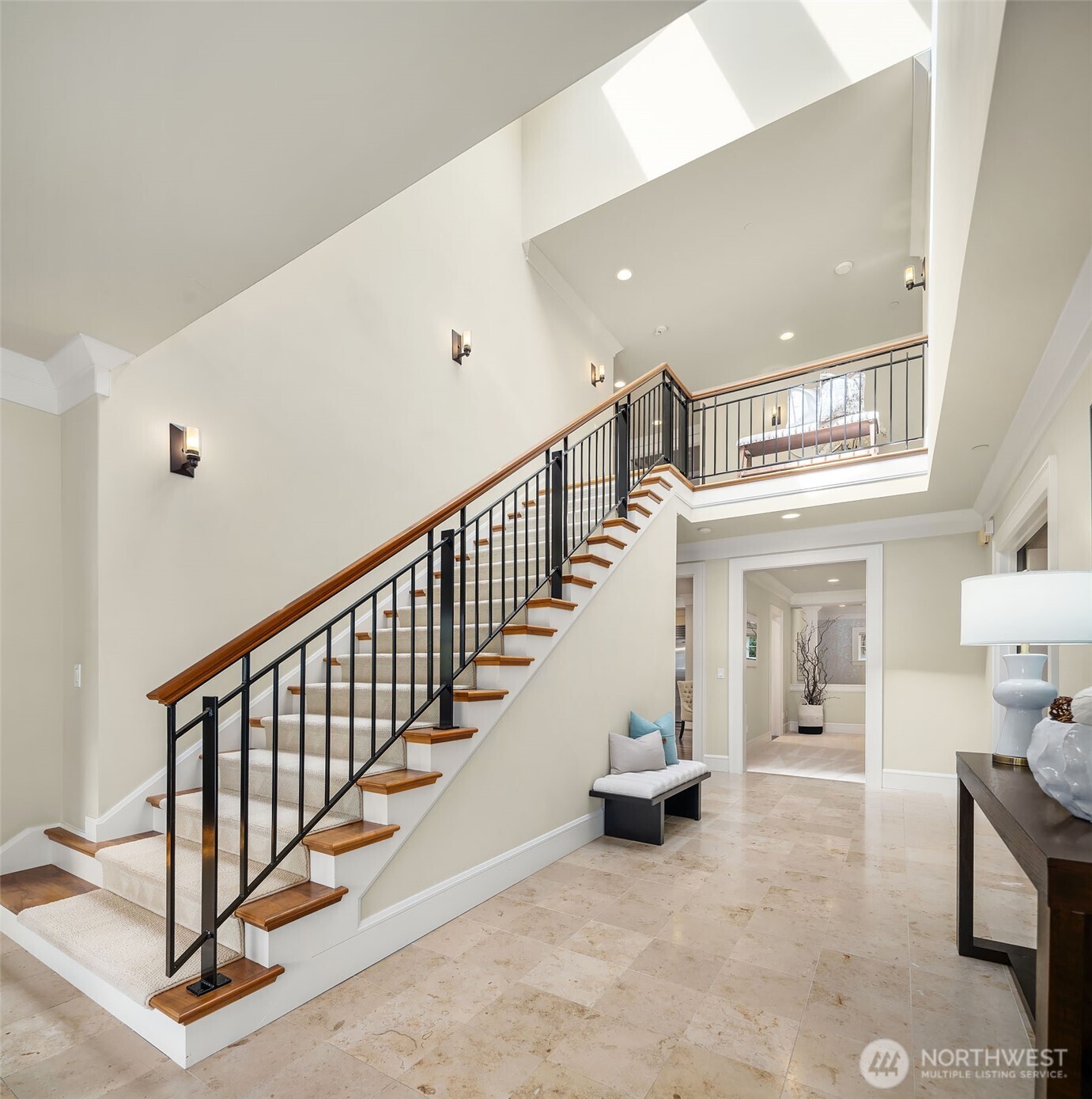 8910 NE 33rd Street , Yarrow Point, WA 98004