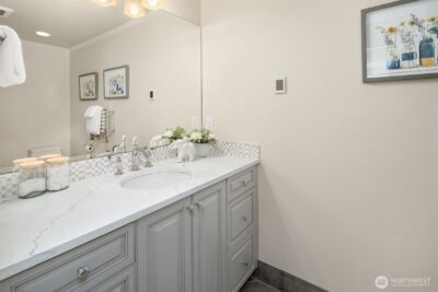 8910 NE 33rd Street , Yarrow Point, WA 98004 - Photo 25