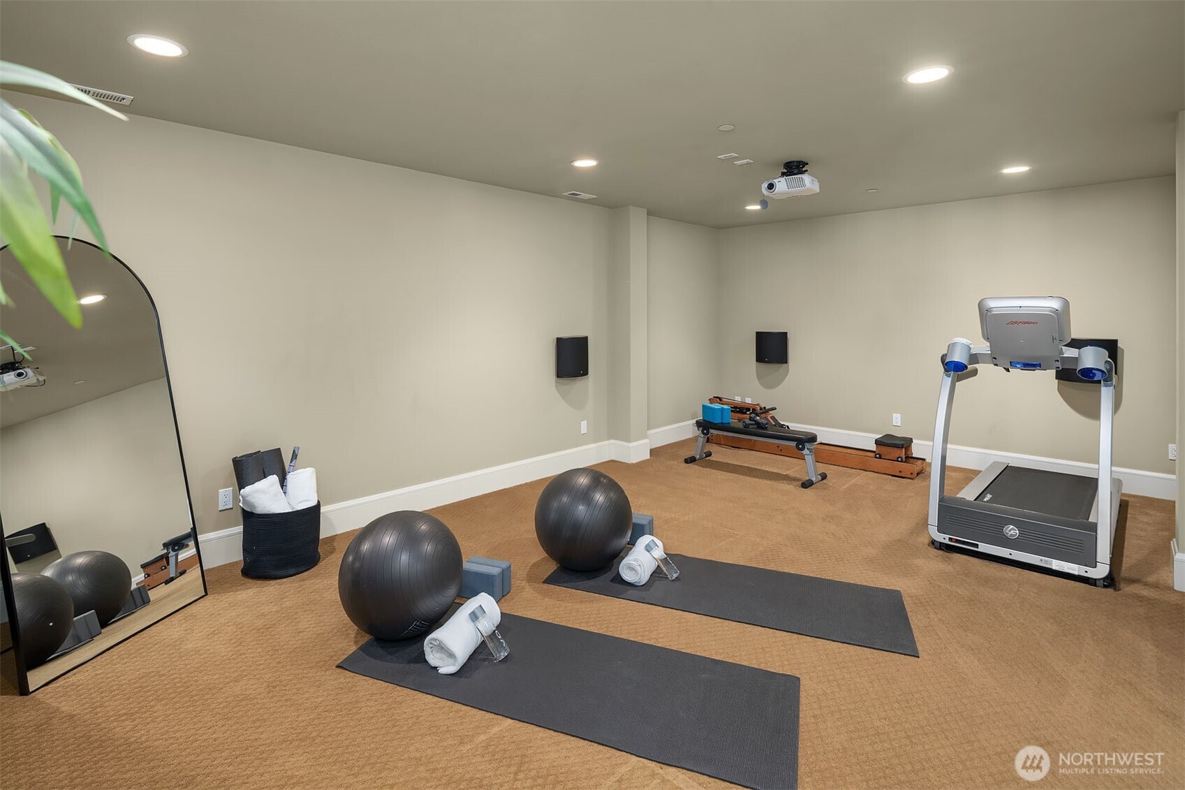 8910 NE 33rd Street , Yarrow Point, WA 98004