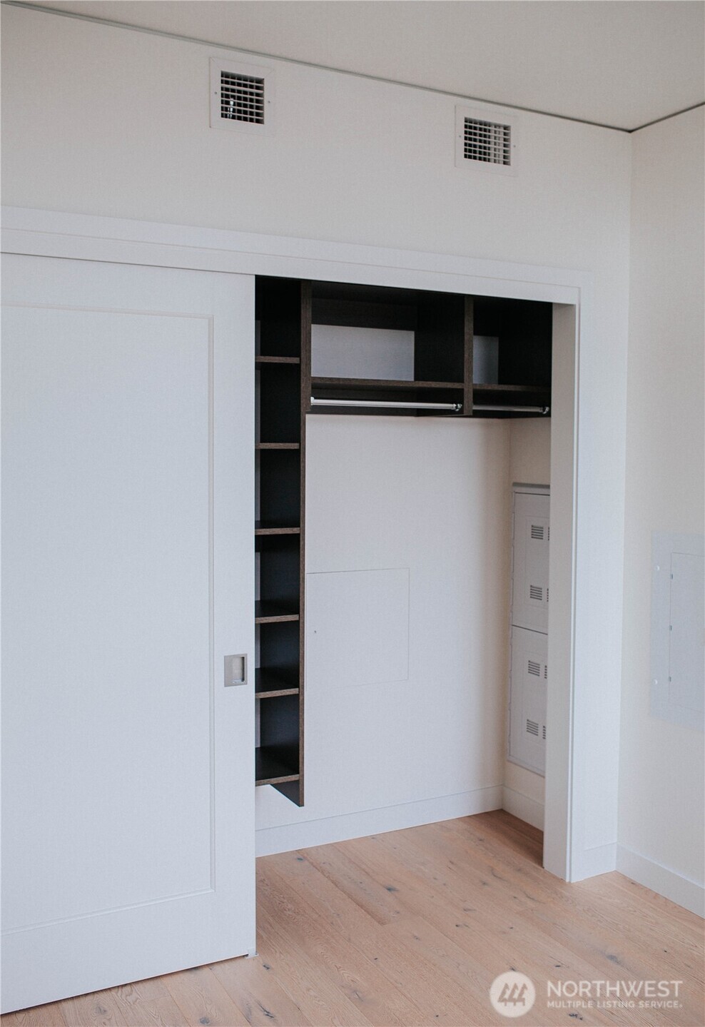 2510 6th Ave #2007, Seattle, WA 98121