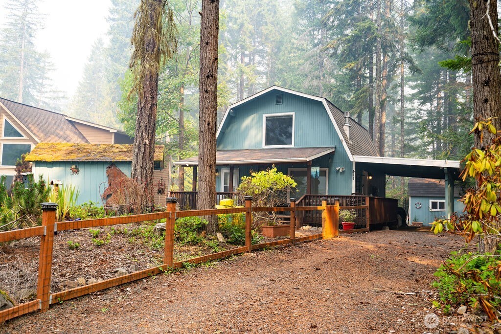 411 N Mt Seattle Way , Hoodsport, WA 98548