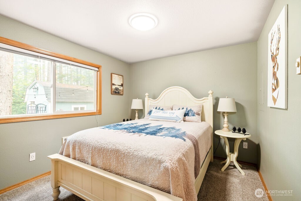 411 N Mt Seattle Way , Hoodsport, WA 98548