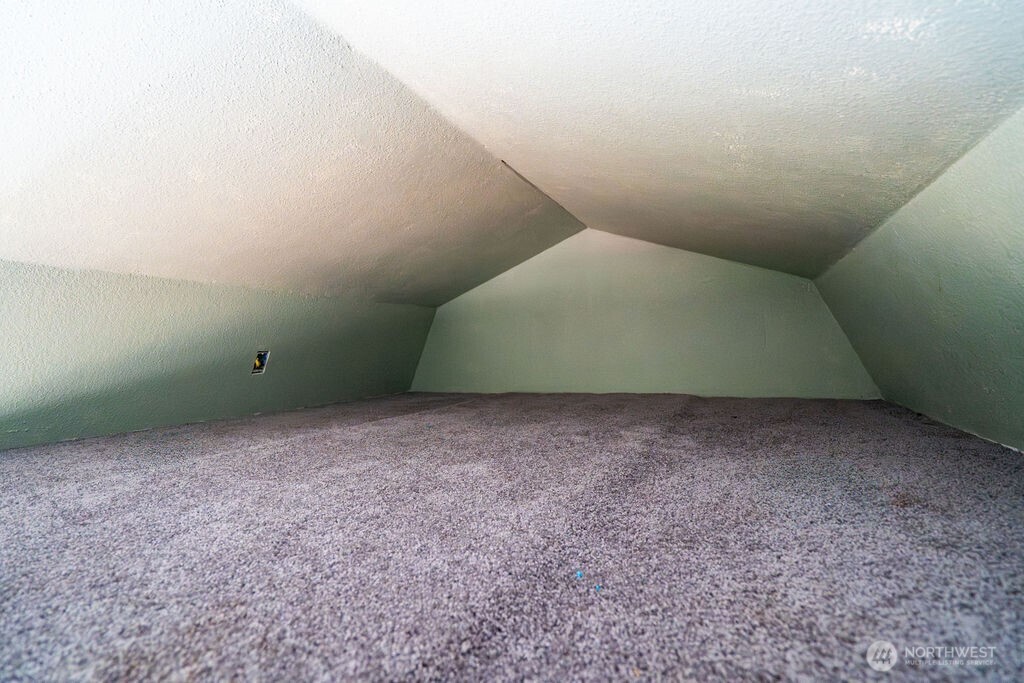 411 N Mt Seattle Way , Hoodsport, WA 98548