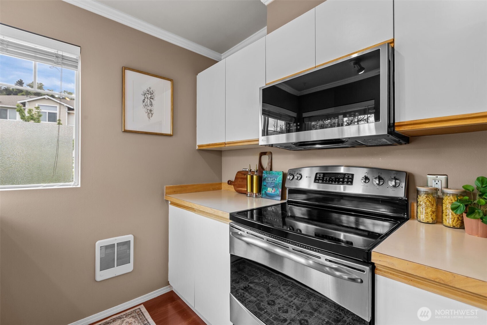 22022 42nd Avenue S #202, Kent, WA 98032