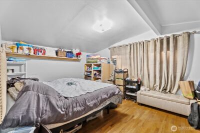 14347 Ashworth Avenue N, Seattle, WA 98133 - Photo 10
