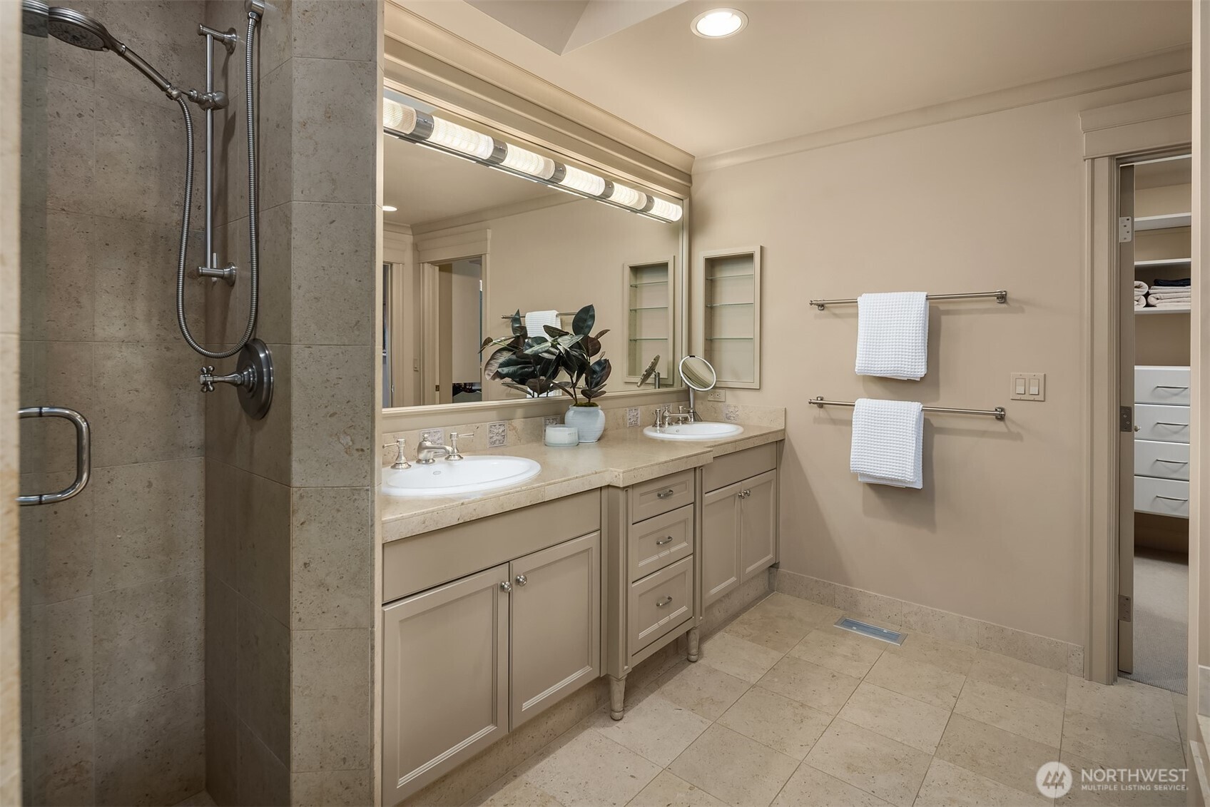 232 Overlake Drive E, Medina, WA 98039