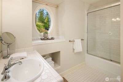 232 Overlake Drive E, Medina, WA 98039 - Photo 28