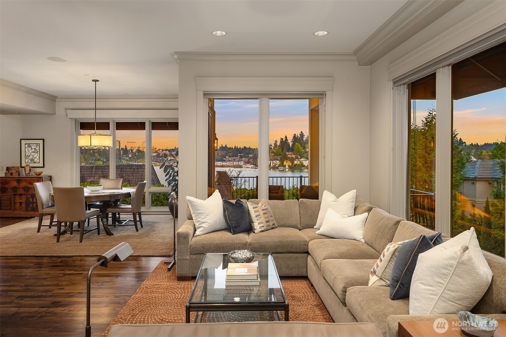 232 Overlake Drive E, Medina, WA 98039