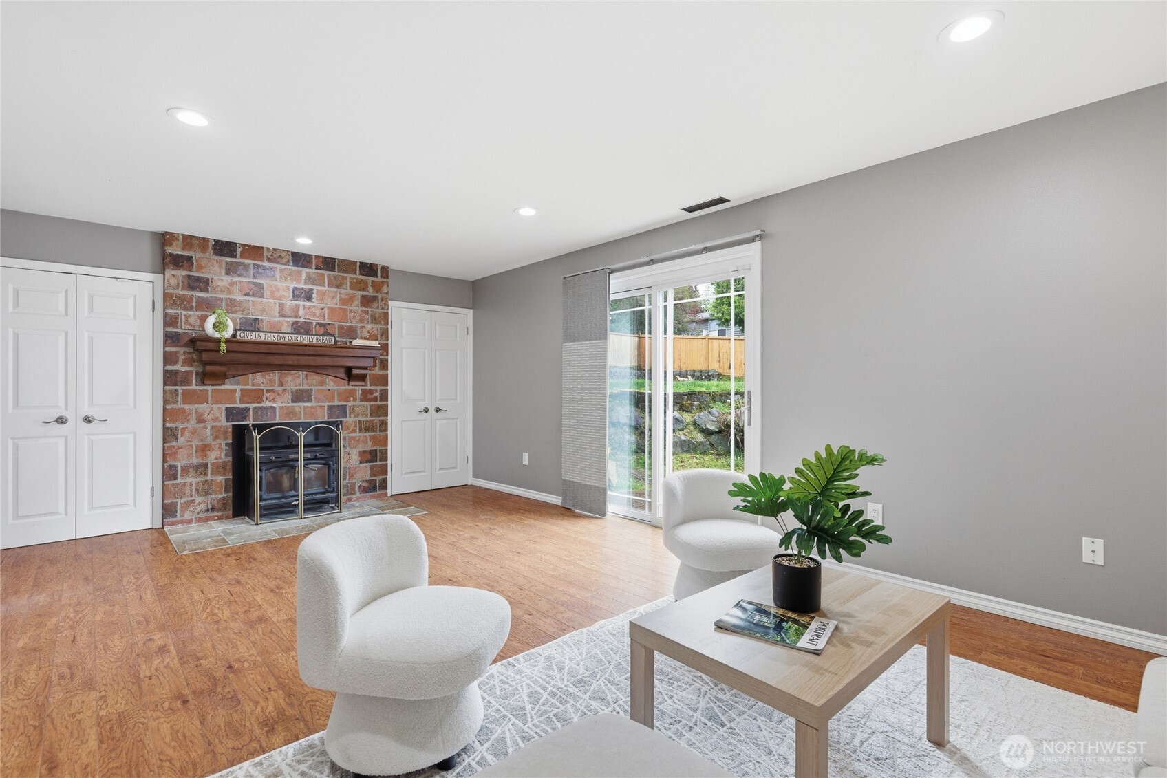 2713 NE 23rd Place , Renton, WA 98056