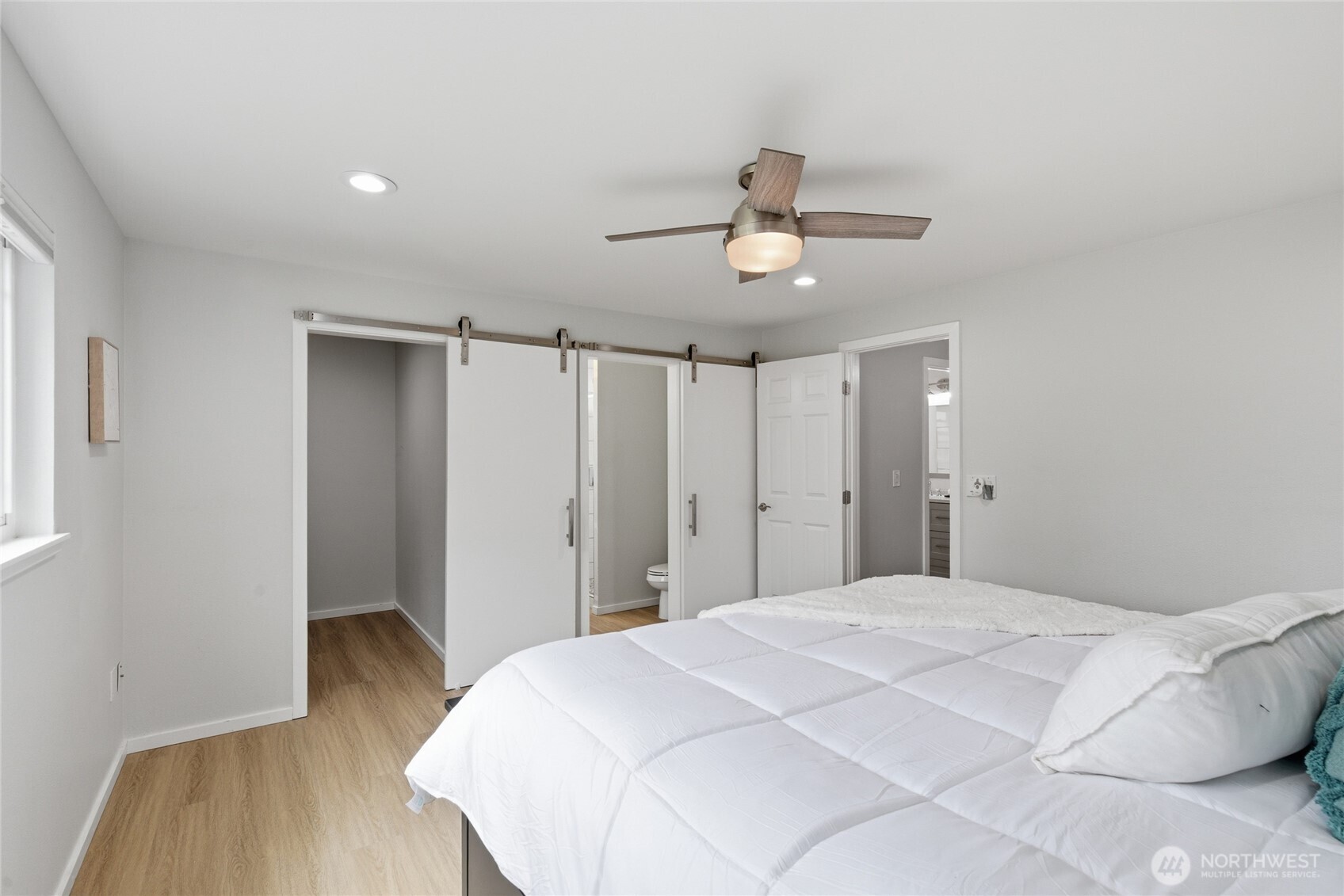 2713 NE 23rd Place , Renton, WA 98056