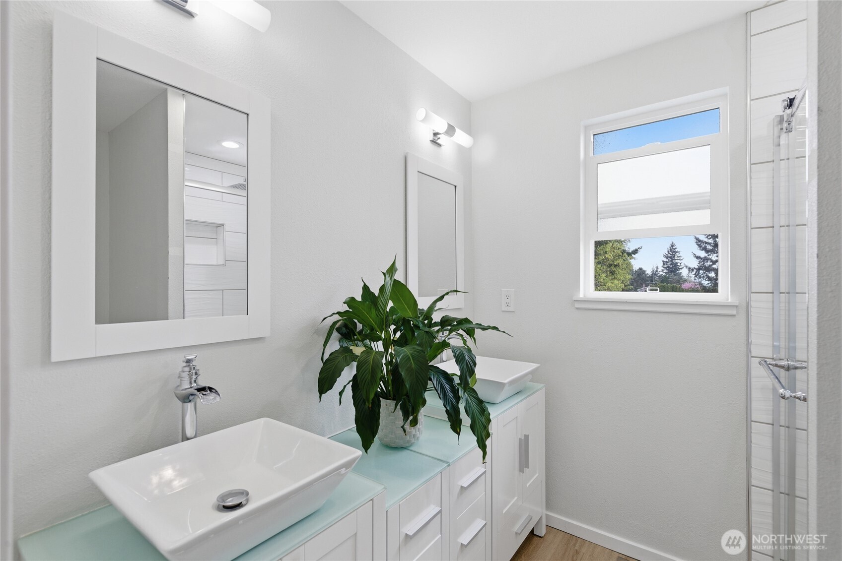 2713 NE 23rd Place , Renton, WA 98056
