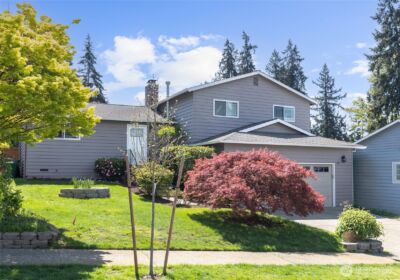 2713 NE 23rd Place , Renton, WA 98056 - Photo 2
