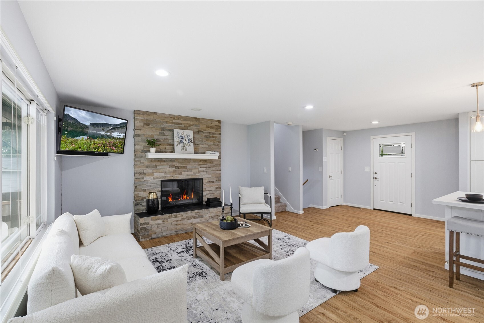 2713 NE 23rd Place , Renton, WA 98056