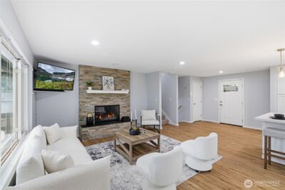 2713 NE 23rd Place , Renton, WA 98056 - Photo 4