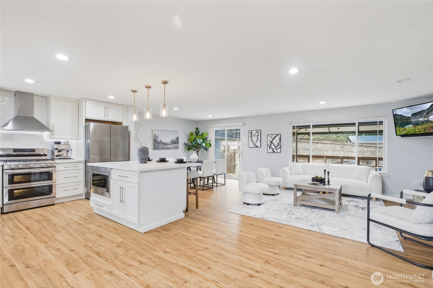2713 NE 23rd Place , Renton, WA 98056