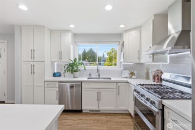 2713 NE 23rd Place , Renton, WA 98056 - Photo 8