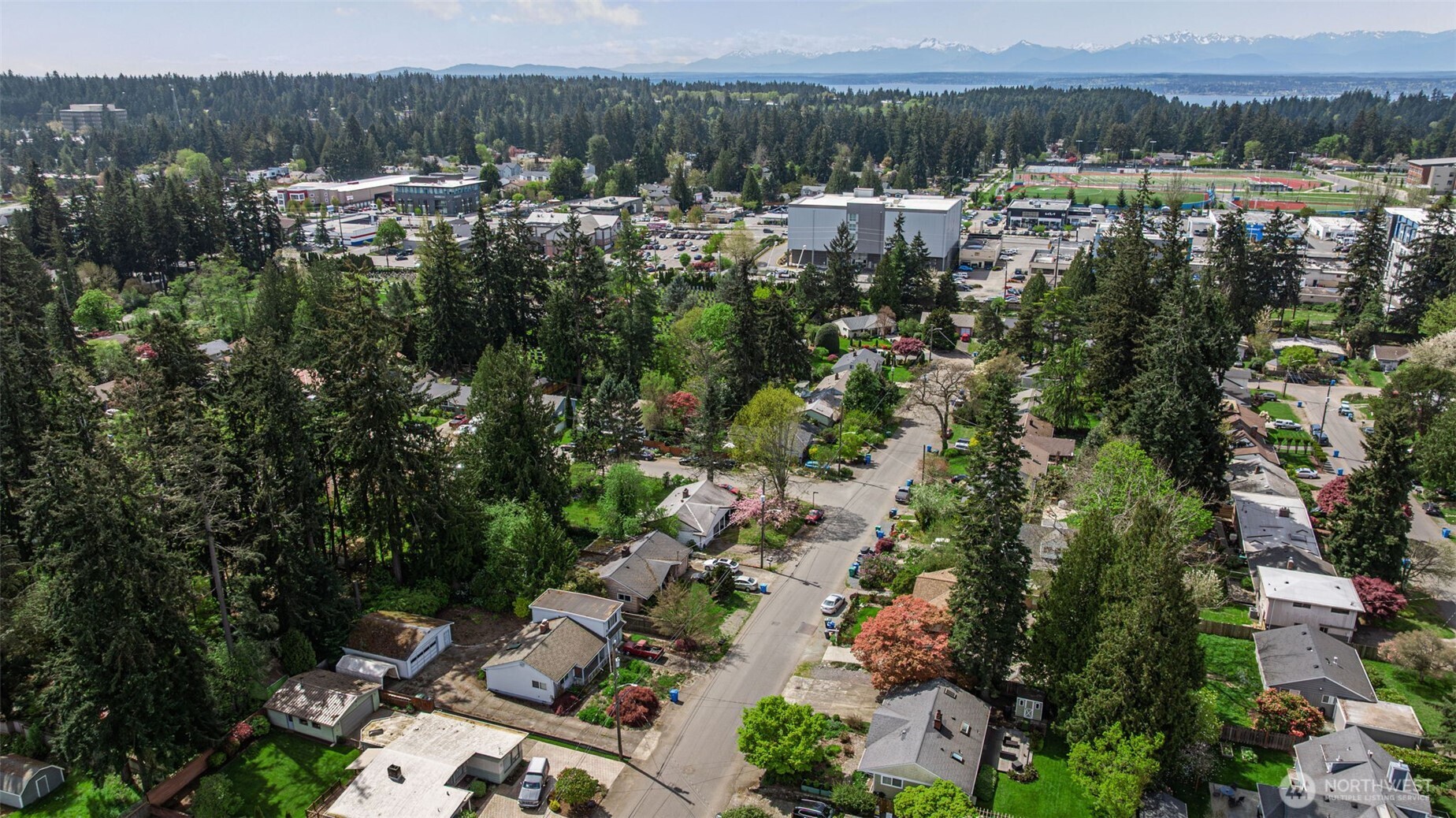 1305 N 171st Street , Shoreline, WA 98133