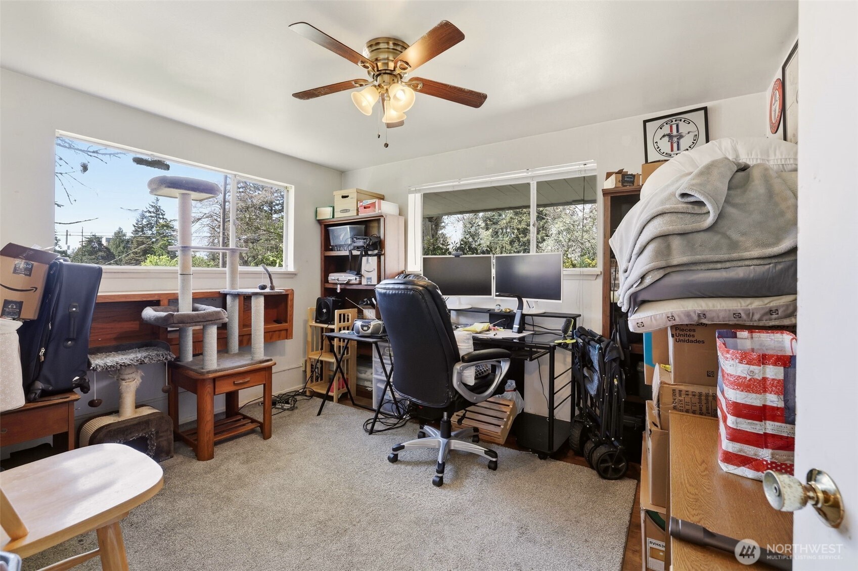 1305 N 171st Street , Shoreline, WA 98133