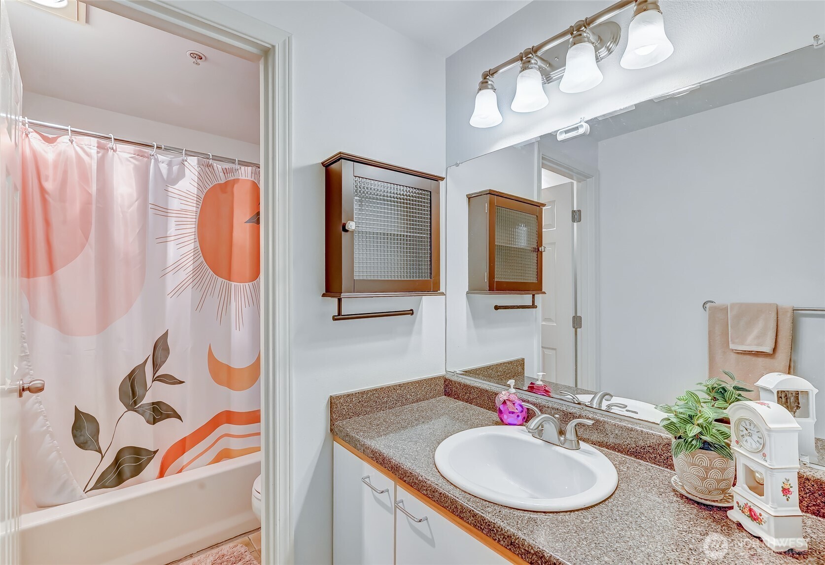 5000 Lake Washington Boulevard NE #F-105, Renton, WA 98056