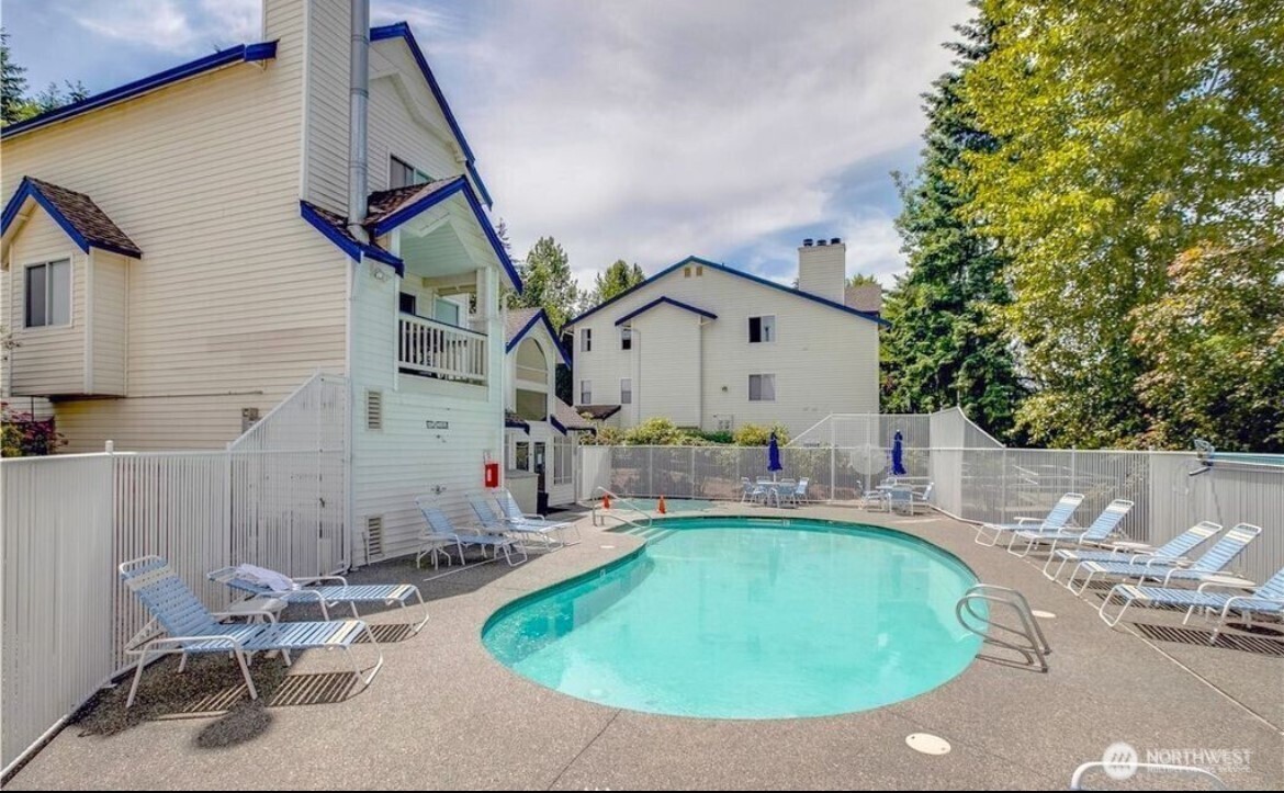 5000 Lake Washington Boulevard NE #F-105, Renton, WA 98056