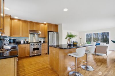 3813 23rd Avenue W, Seattle, WA 98199 - Photo 17