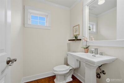 3813 23rd Avenue W, Seattle, WA 98199 - Photo 22