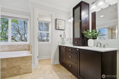 3813 23rd Avenue W, Seattle, WA 98199 - Photo 8