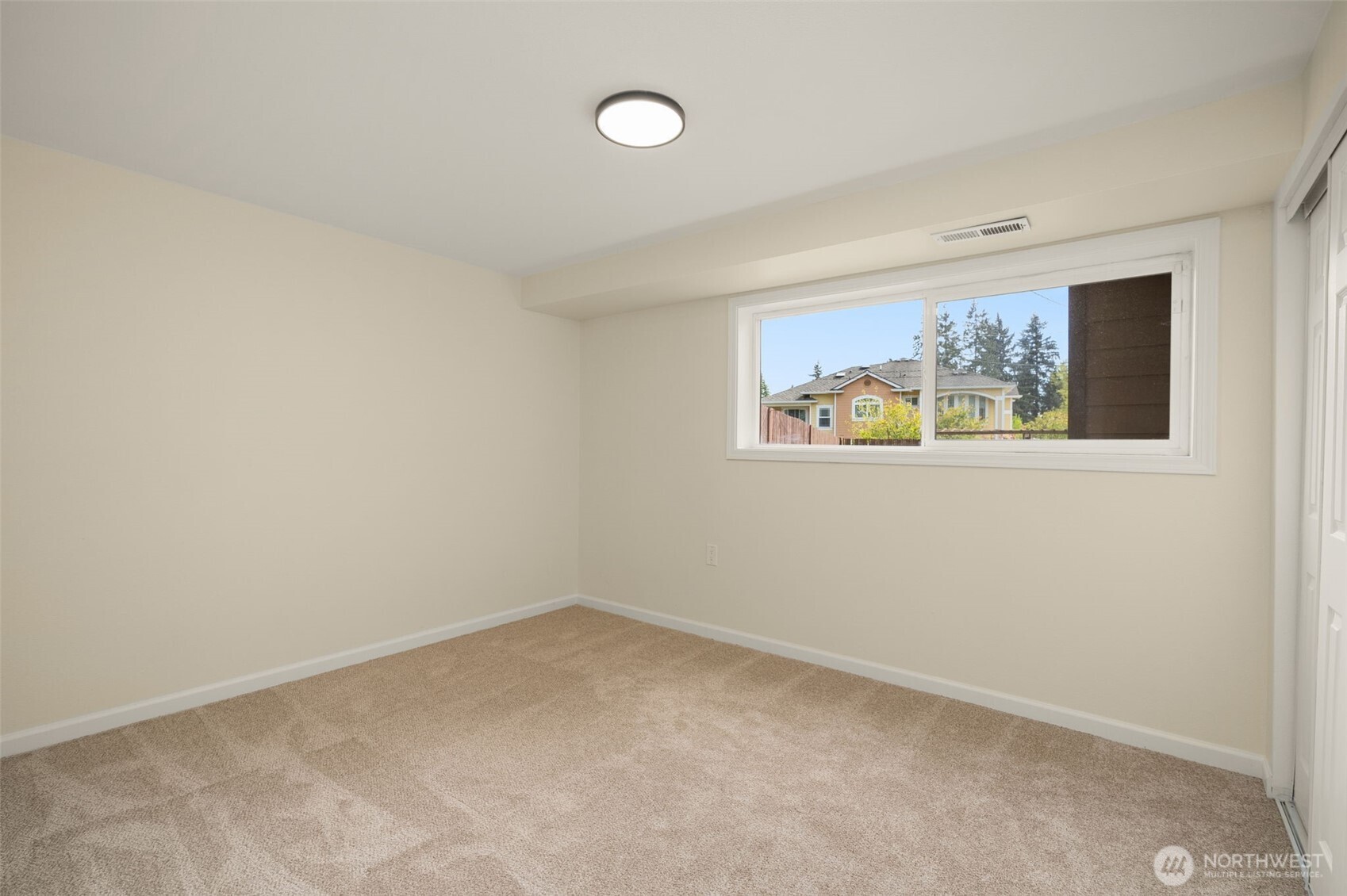 16204 Main Street , Bellevue, WA 98008