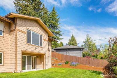 16204 Main Street , Bellevue, WA 98008 - Photo 23