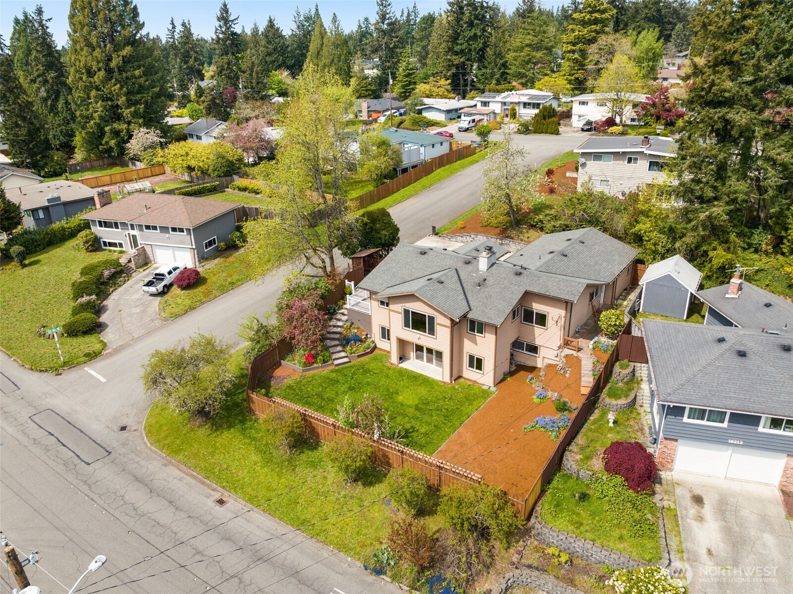 16204 Main Street , Bellevue, WA 98008