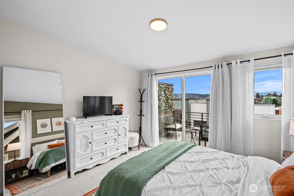 9266 50th Avenue S #C, Seattle, WA 98118
