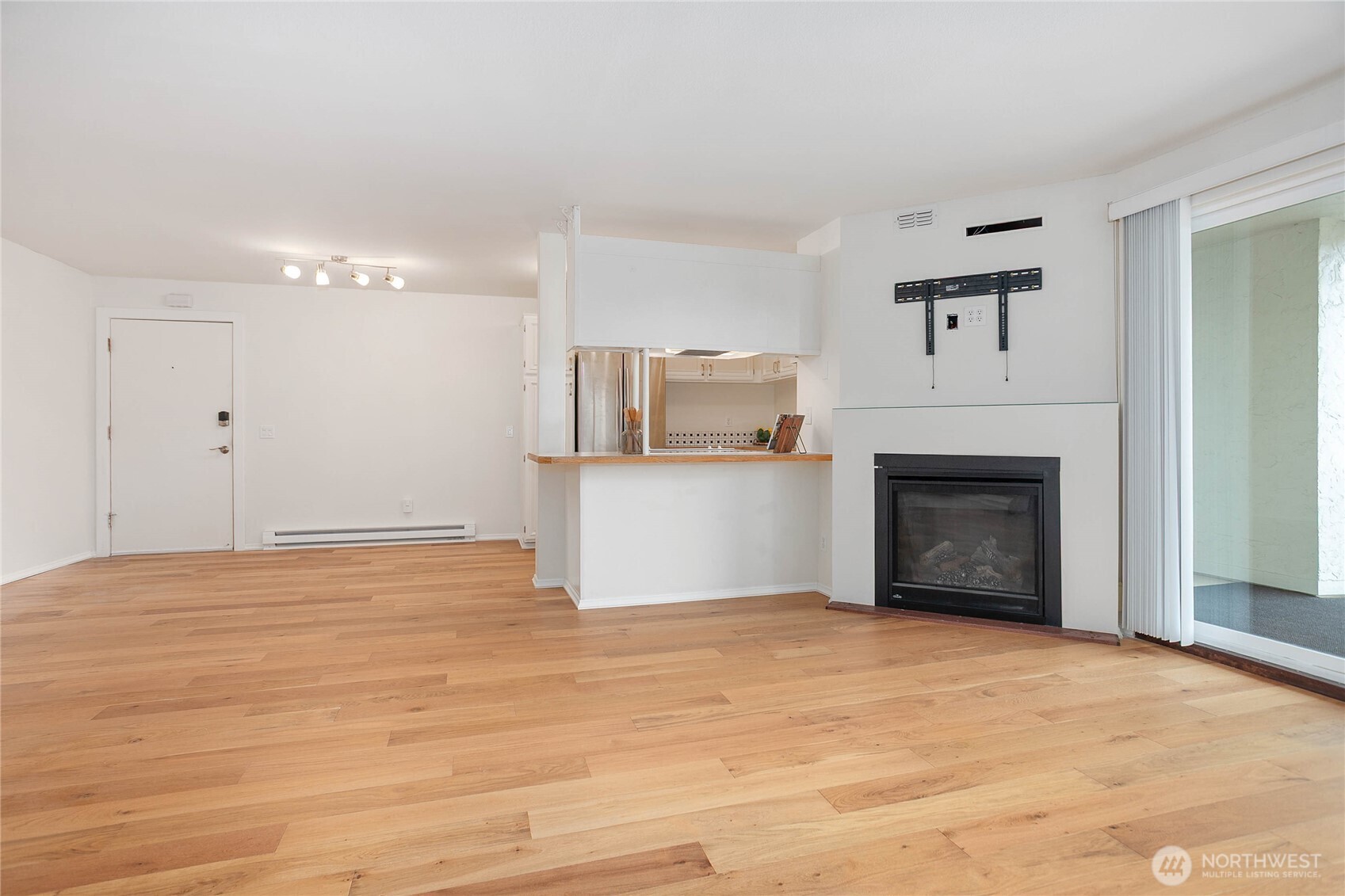 1014 11th Street #103, Bellingham, WA 98225