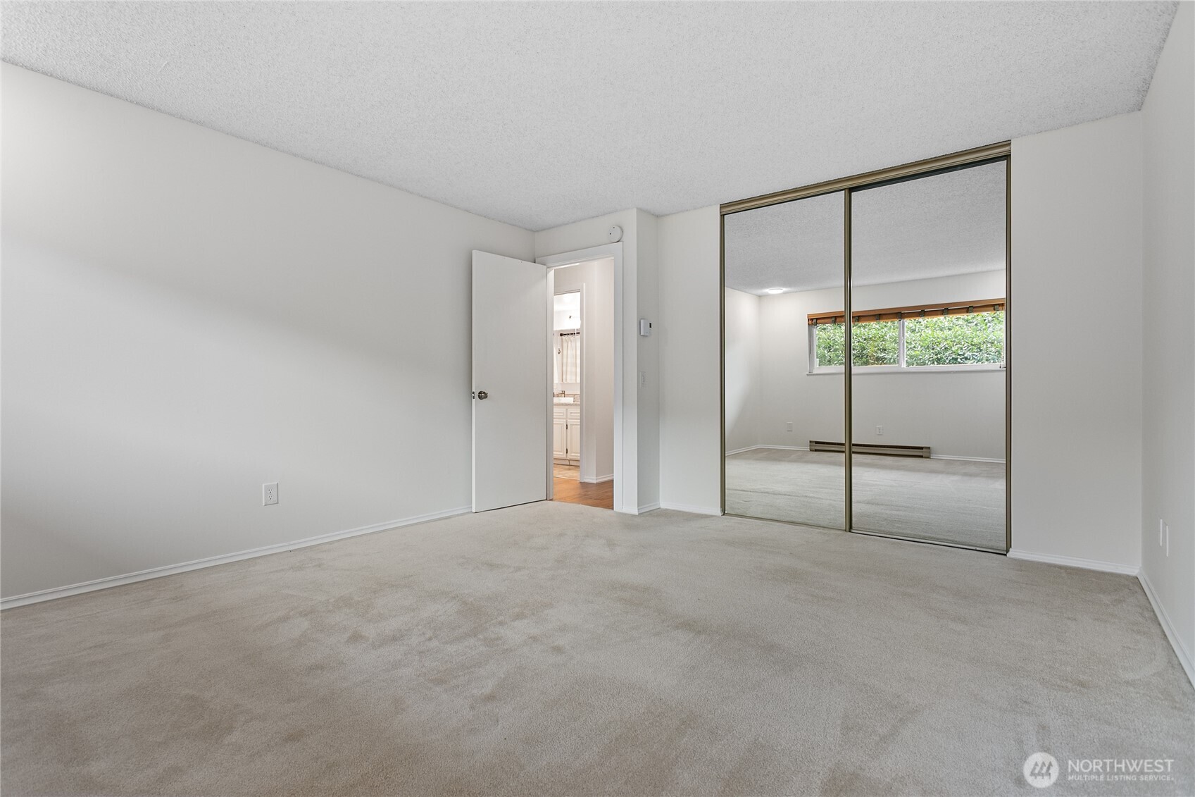 1014 11th Street #103, Bellingham, WA 98225