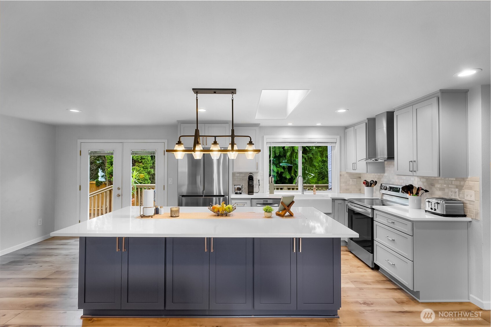 14013 113th Avenue NE, Kirkland, WA 98034-1039